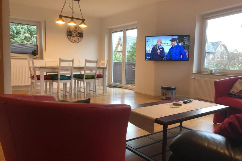 Exklusive Ferienwohnung In Einbeck, 3 Schlafzimmer Mit Balkon! 외부 사진